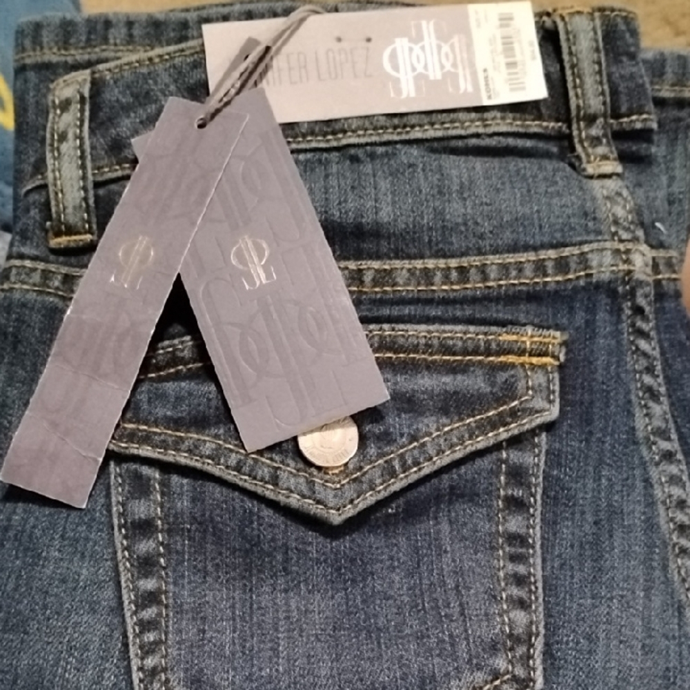 Size 0 Petite Jennifer Lopez Indigo Wash Denim Jeans with Flap Pocket